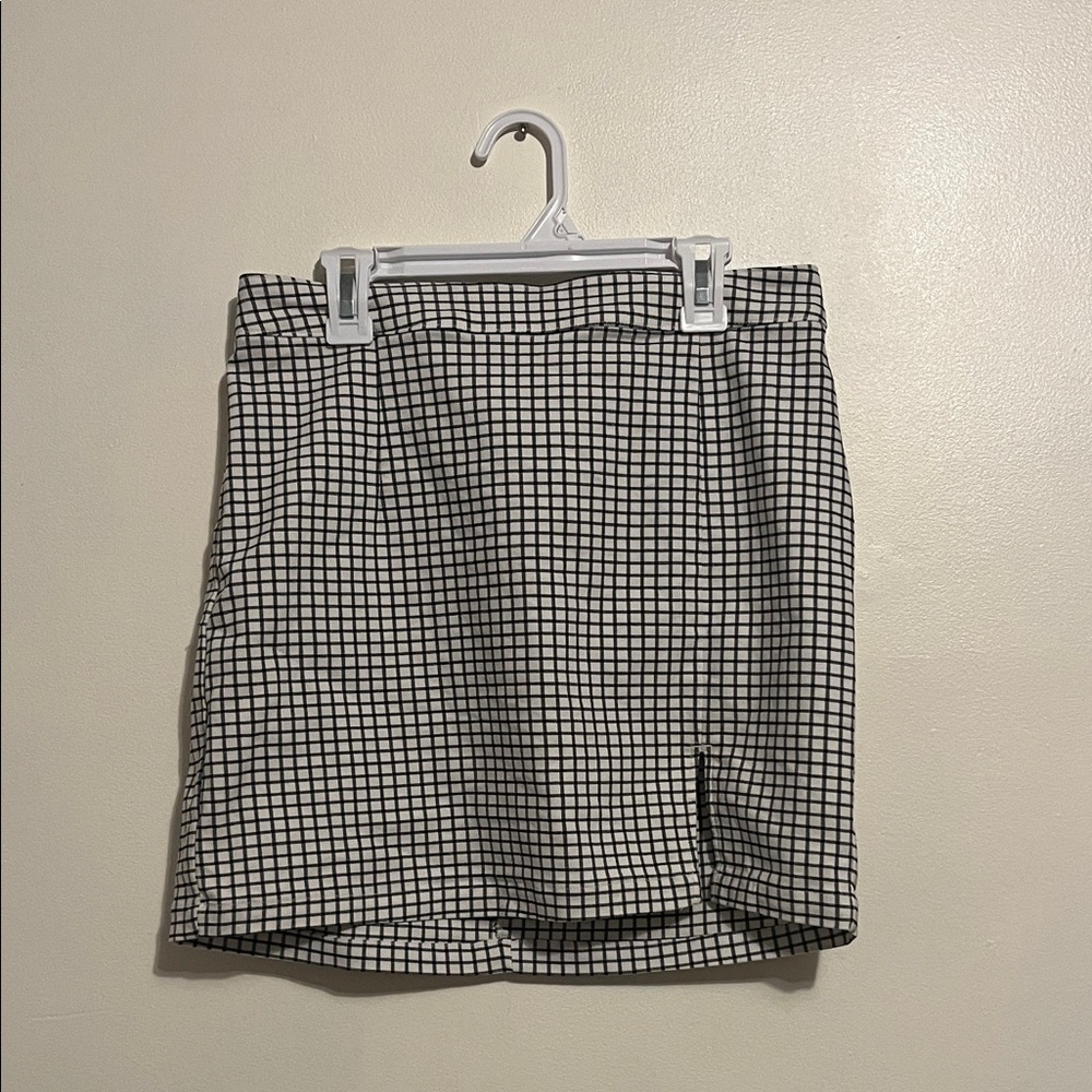 Garage Women’s Black and White Plaid Gingham Mini Skirt Size Medium